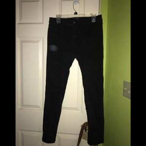 Black skinny jeans